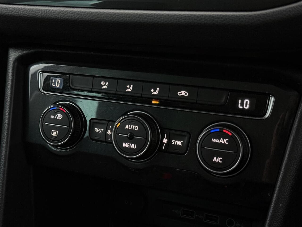 Volkswagen Tiguan thumbnail Misc Controls