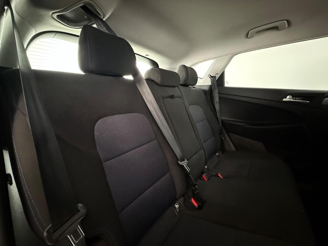 Hyundai TUCSON thumbnail Seats Rear