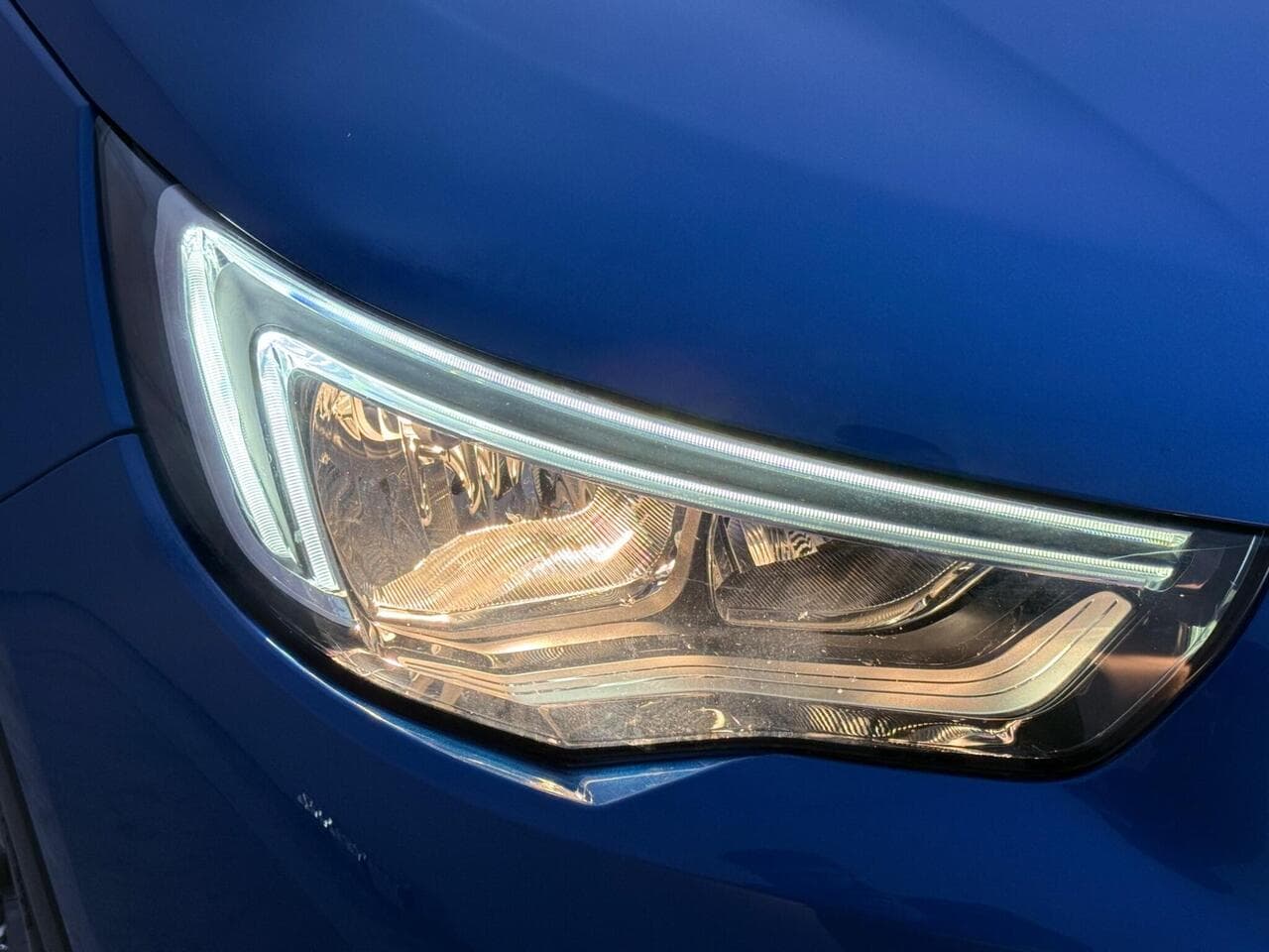 Vauxhall Grandland X thumbnail Lights Front