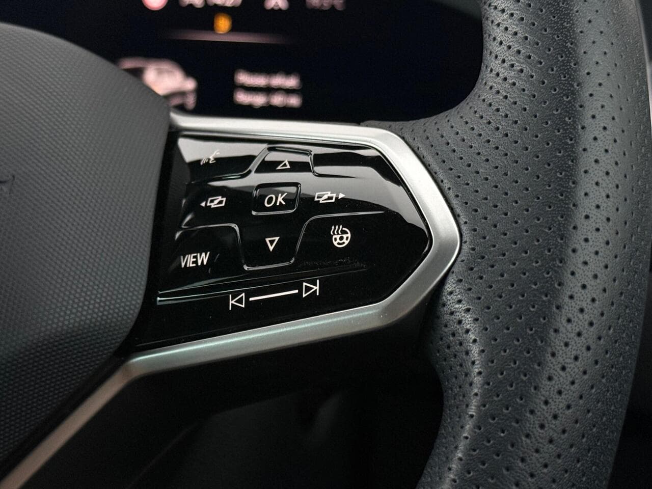 Volkswagen Tiguan thumbnail Misc Controls