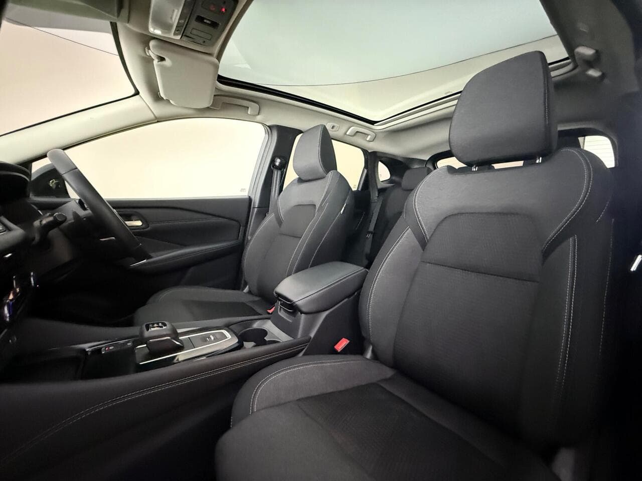 Nissan Qashqai thumbnail Seat Front Passenger
