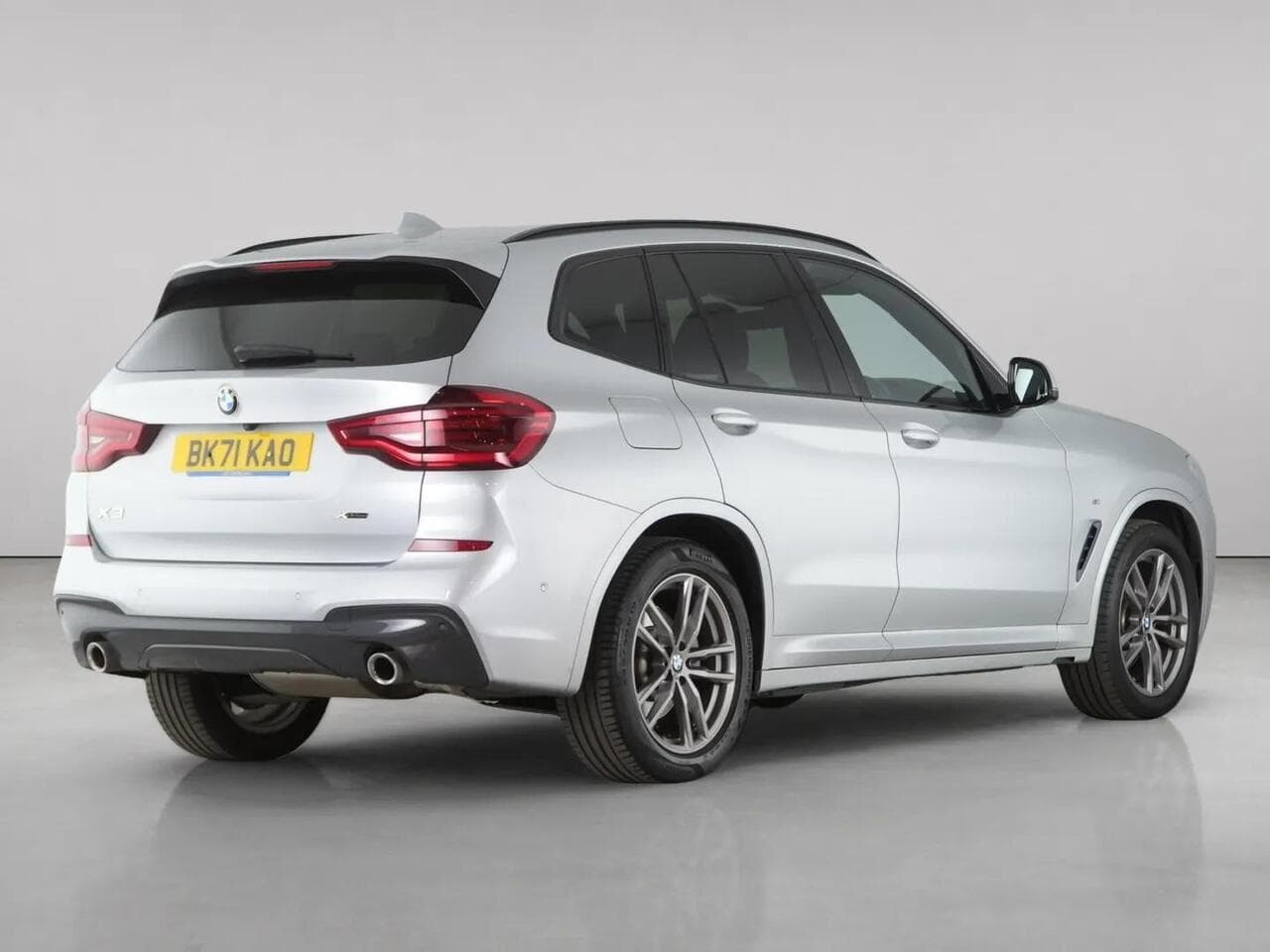 BMW X3 thumbnail Rear Right