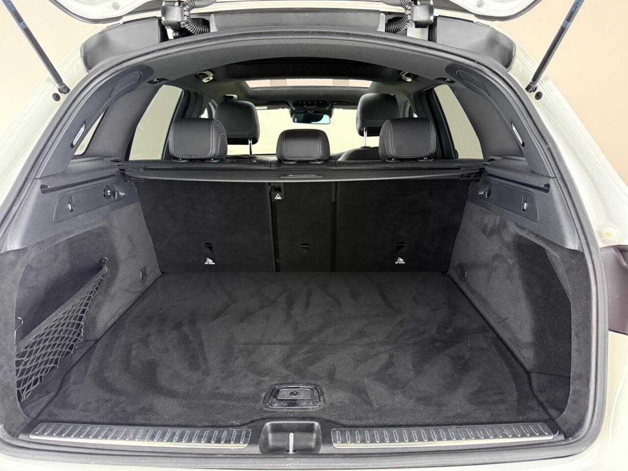 Mercedes-Benz GLC thumbnail Boot