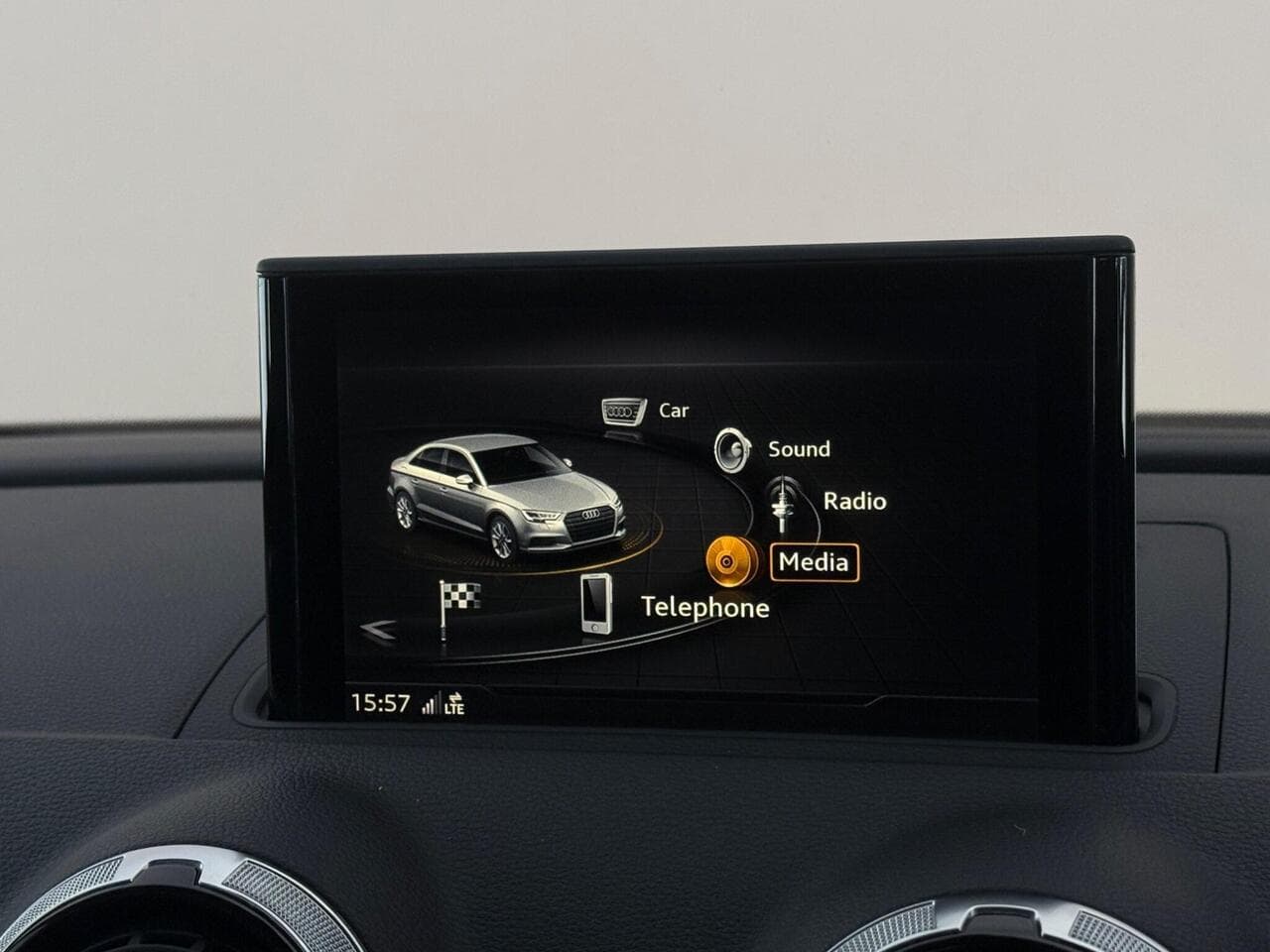 Audi A3 thumbnail Infotainment System