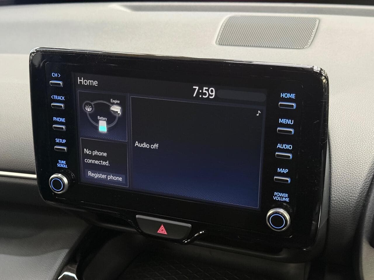 Toyota Yaris Cross thumbnail Infotainment System