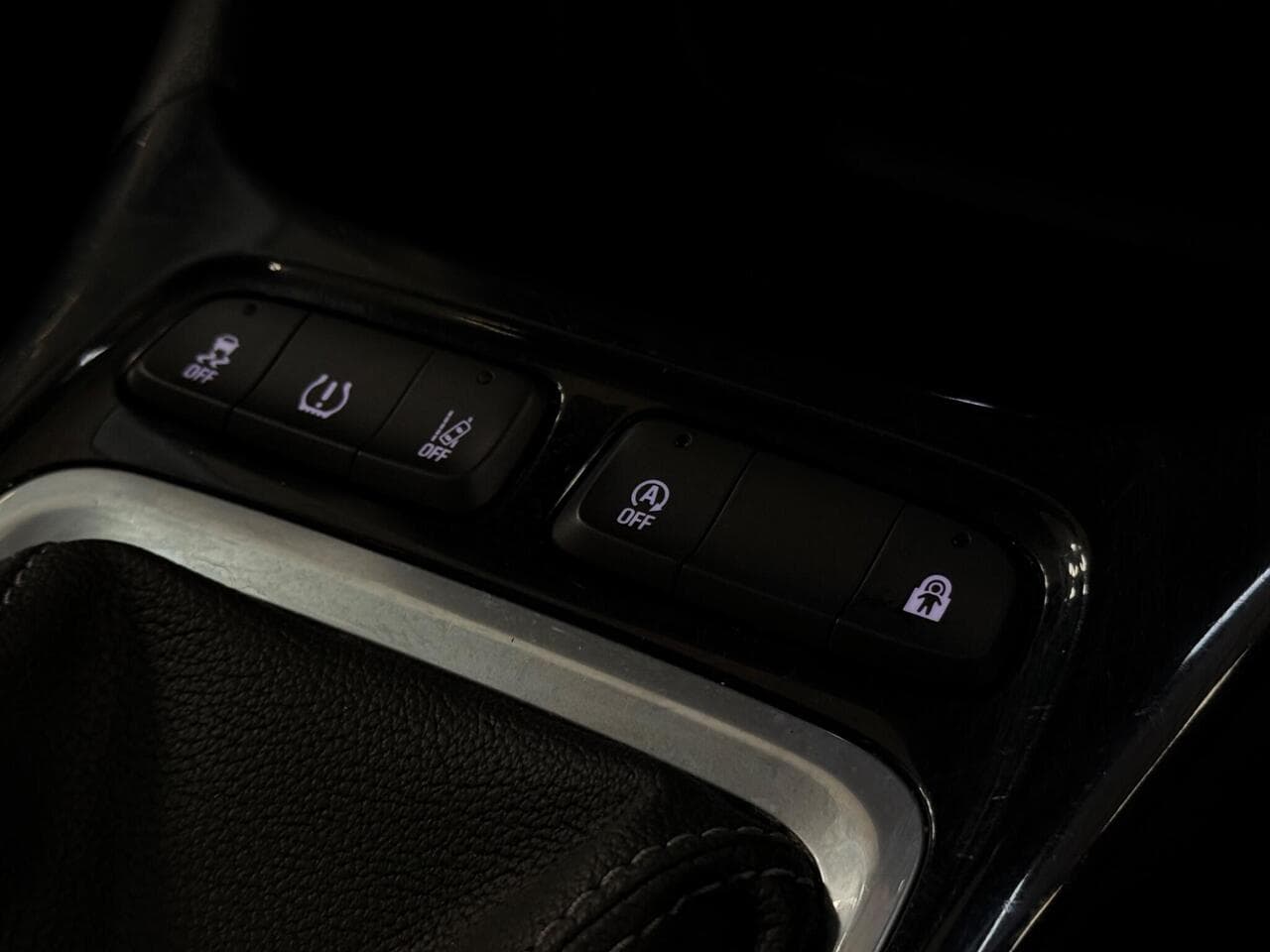Vauxhall Crossland X thumbnail Misc Controls