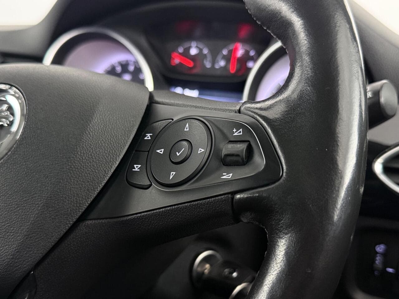 Vauxhall Astra thumbnail Misc Controls