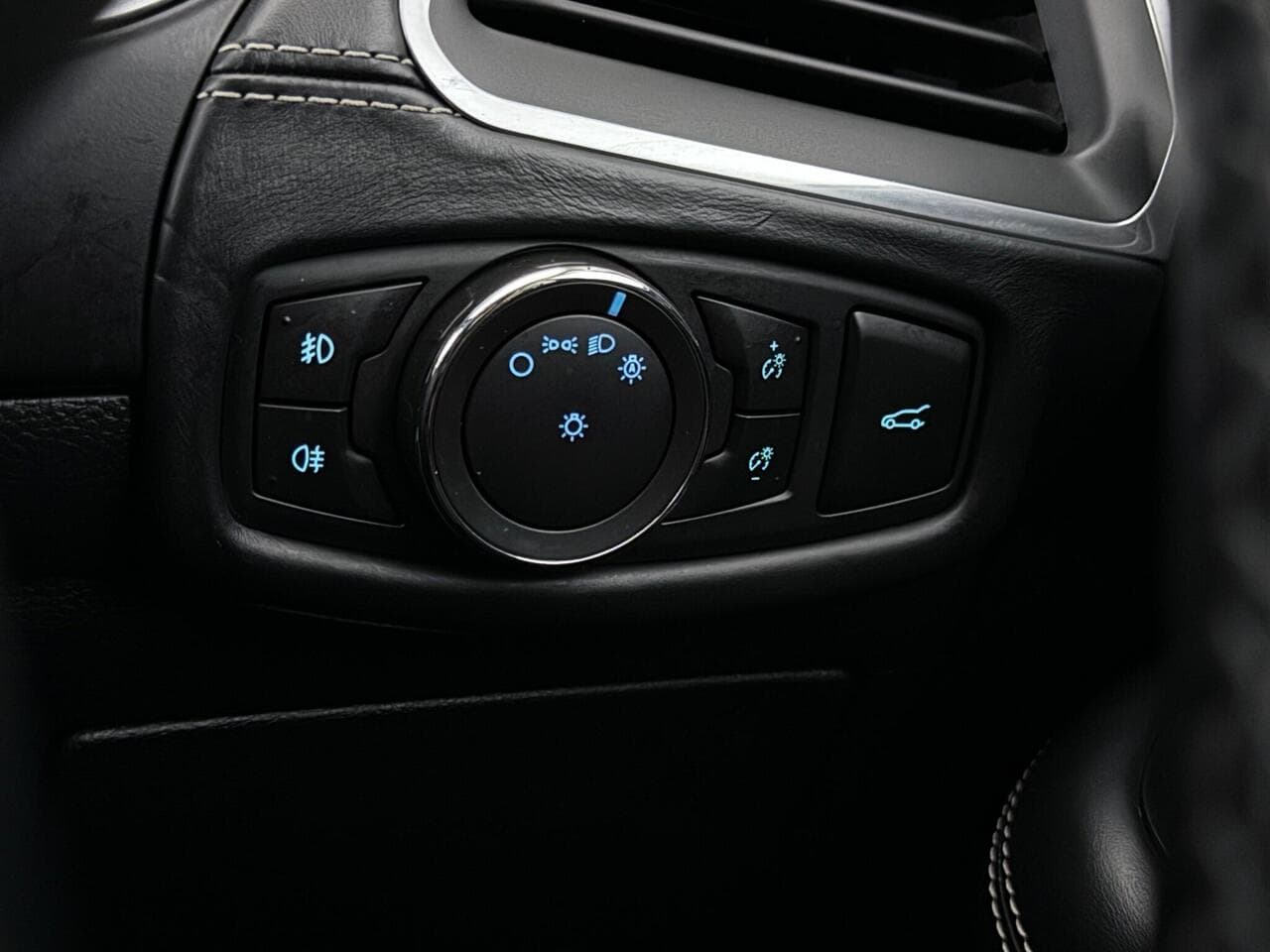 Ford S-Max thumbnail Misc Controls