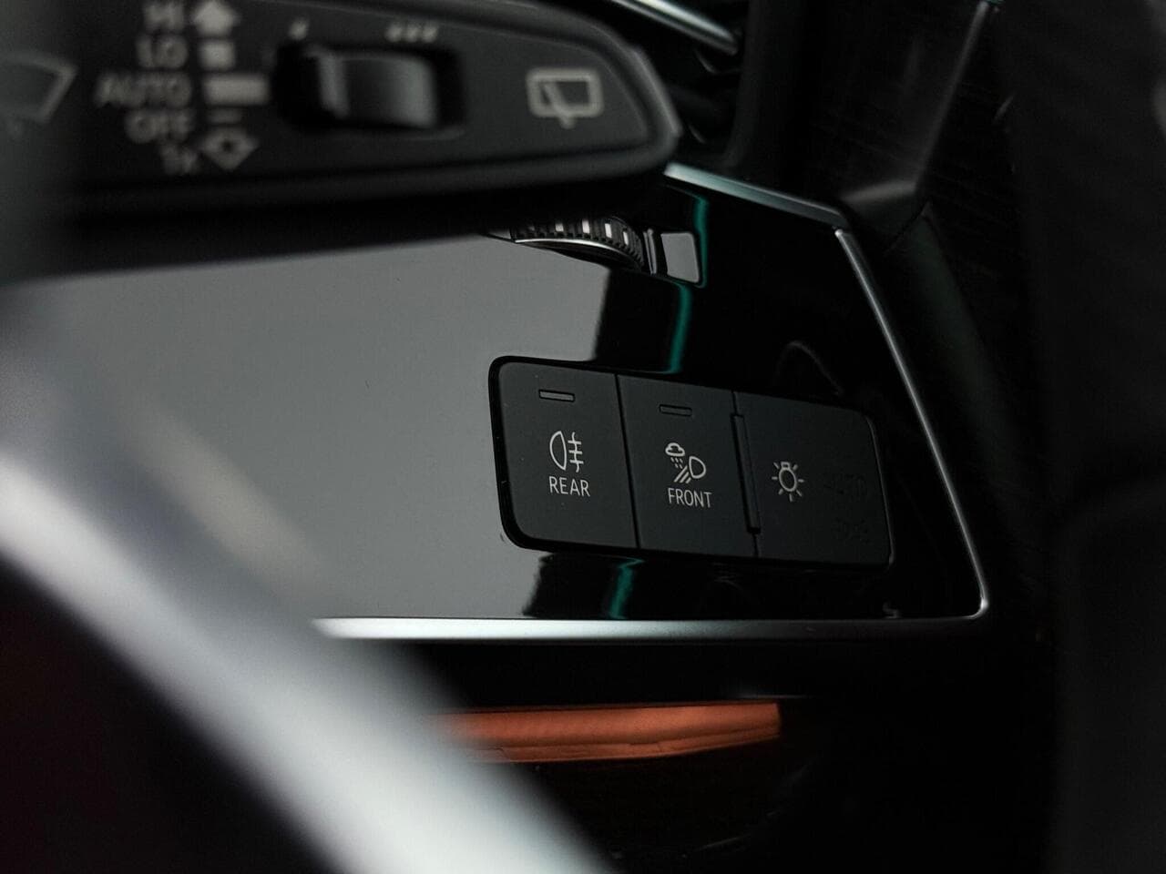 Audi Q7 thumbnail Misc Controls
