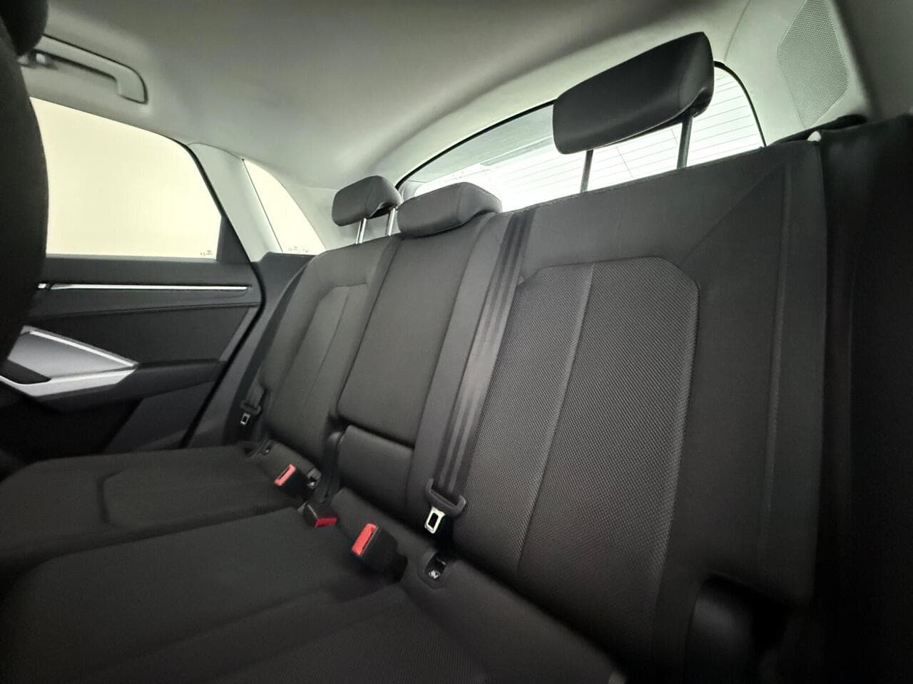 Audi Q3 thumbnail Seats Rear