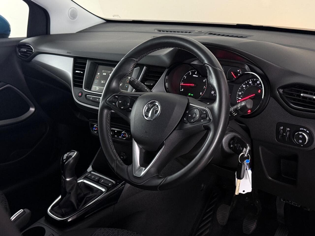Vauxhall Crossland X thumbnail Interior Front