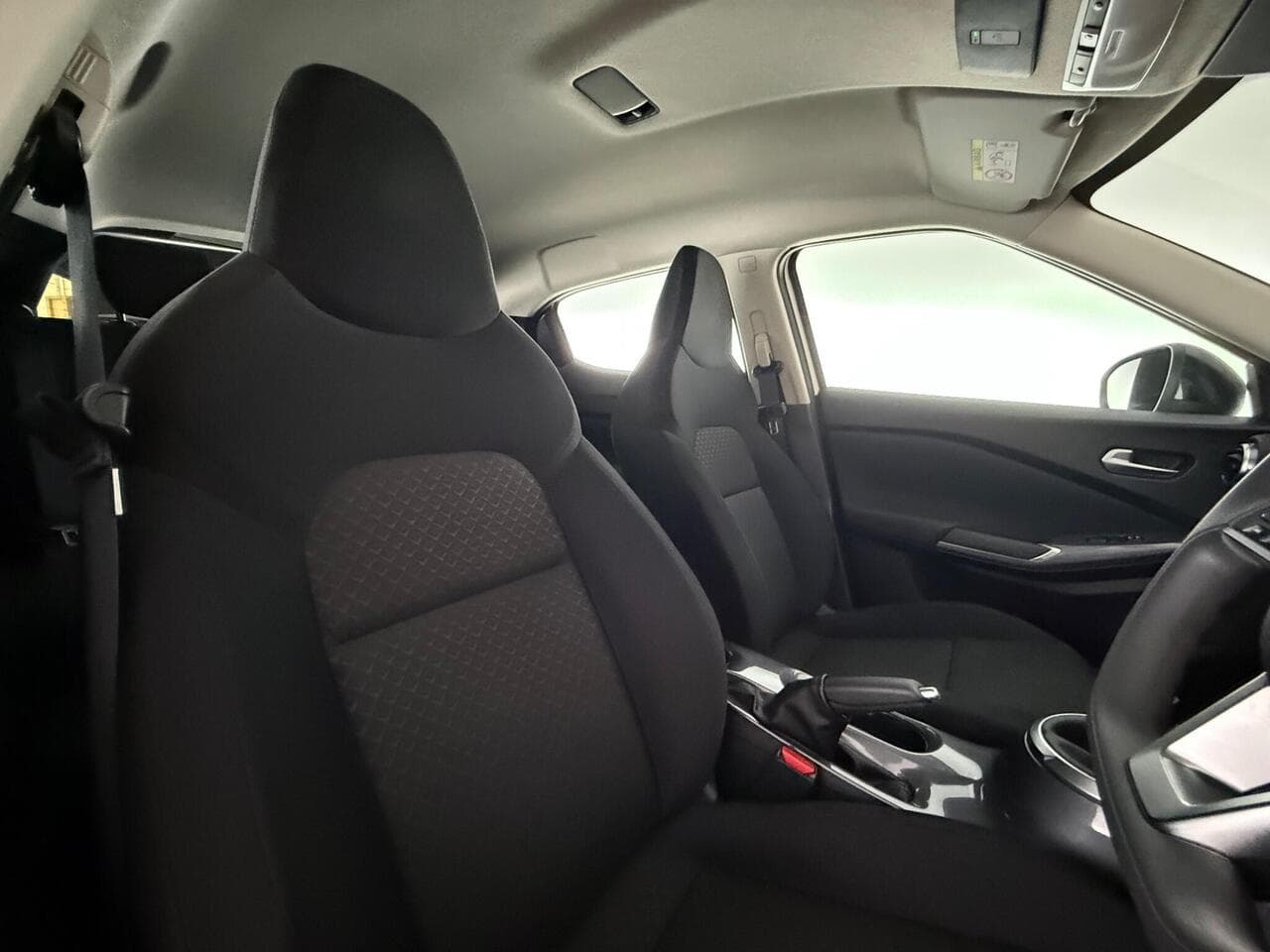 Nissan Juke thumbnail Seat Driver