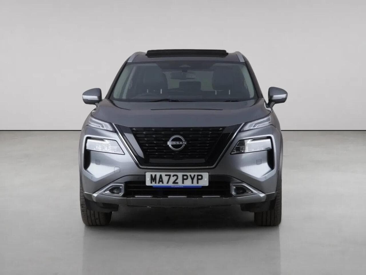 Nissan X-Trail thumbnail Front