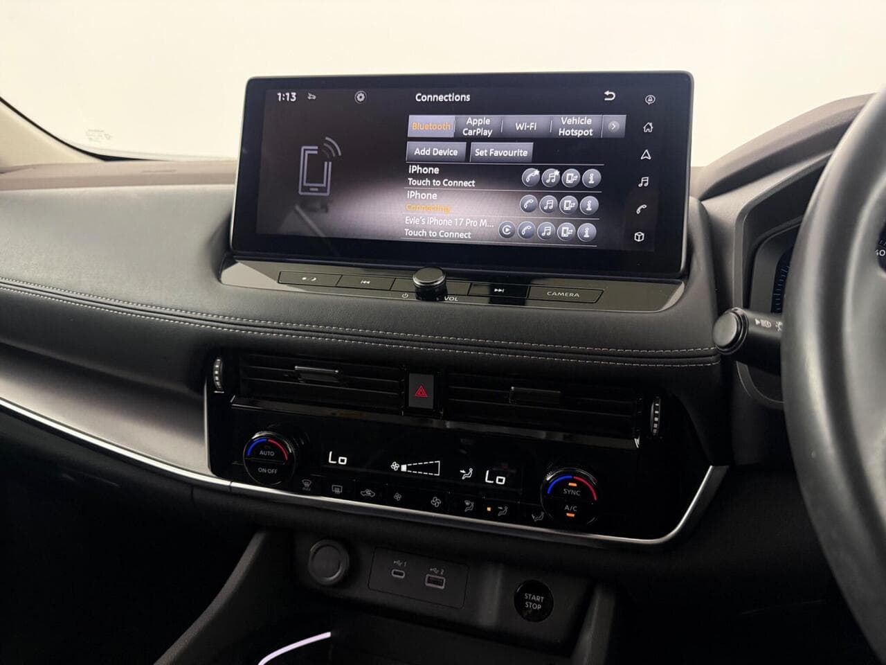 Nissan X-Trail thumbnail Infotainment System