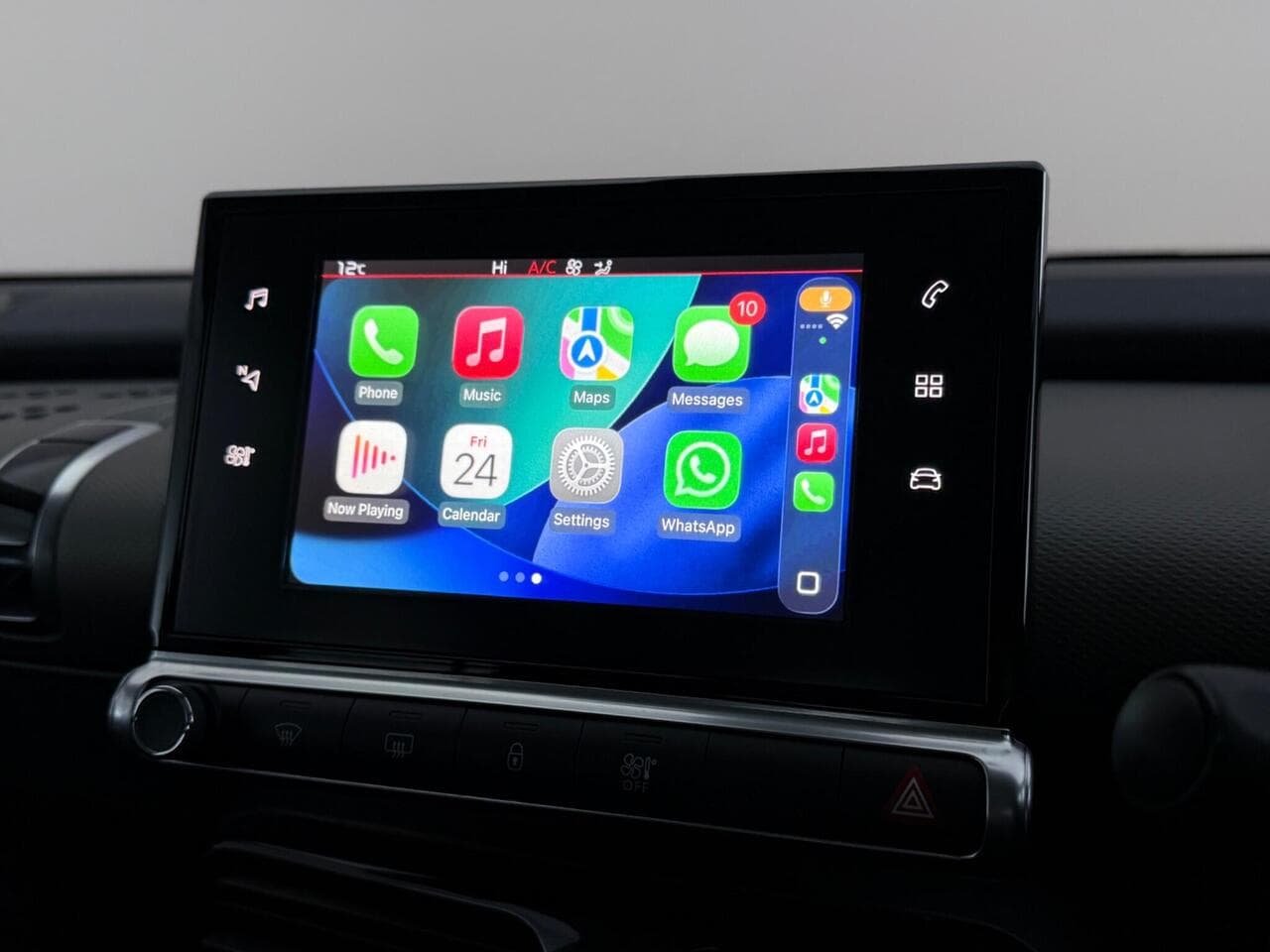 Citroen C4 Cactus thumbnail Infotainment System