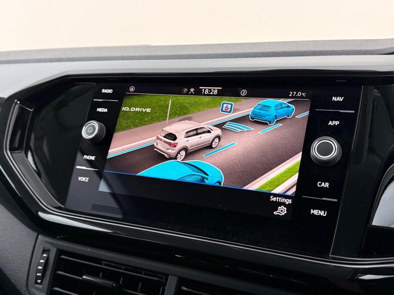 Volkswagen T-Cross thumbnail Infotainment System