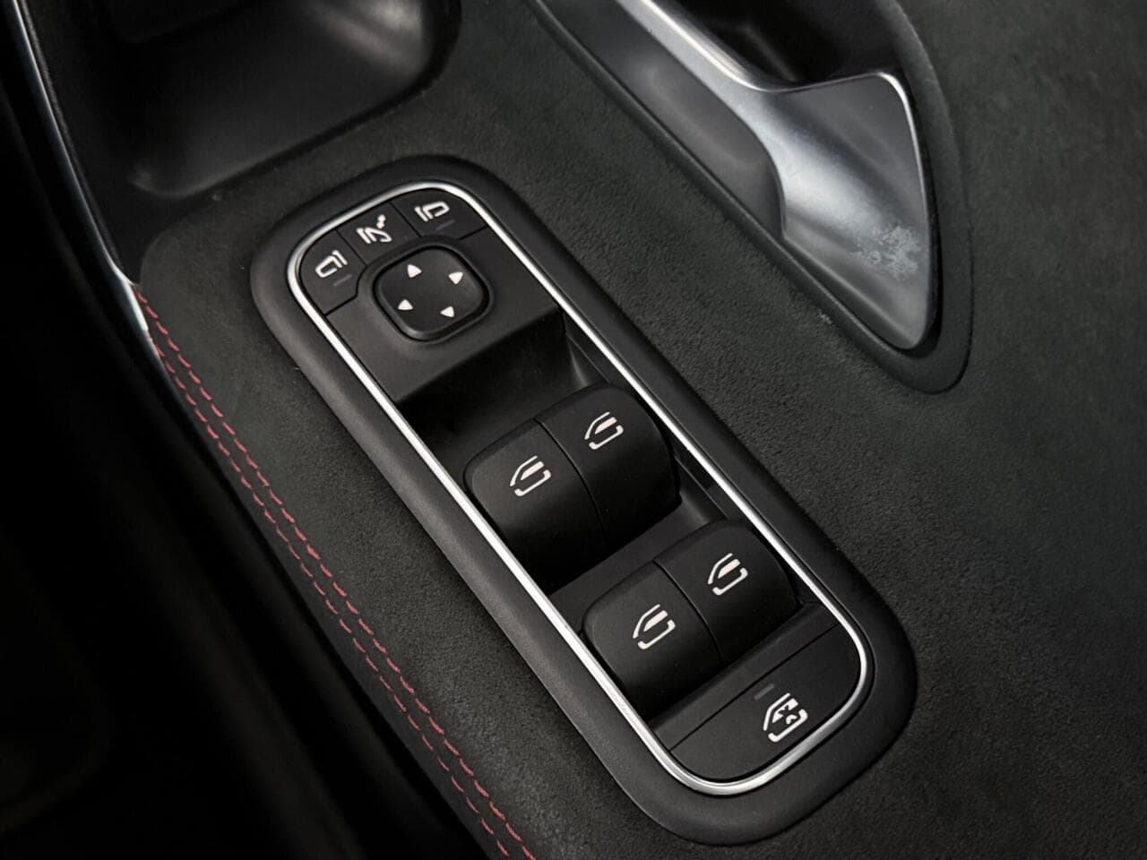 Mercedes-Benz A Class thumbnail Misc Controls