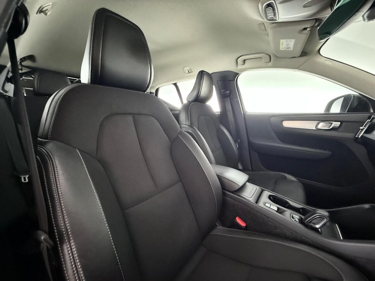 Volvo XC40 thumbnail Seat Driver