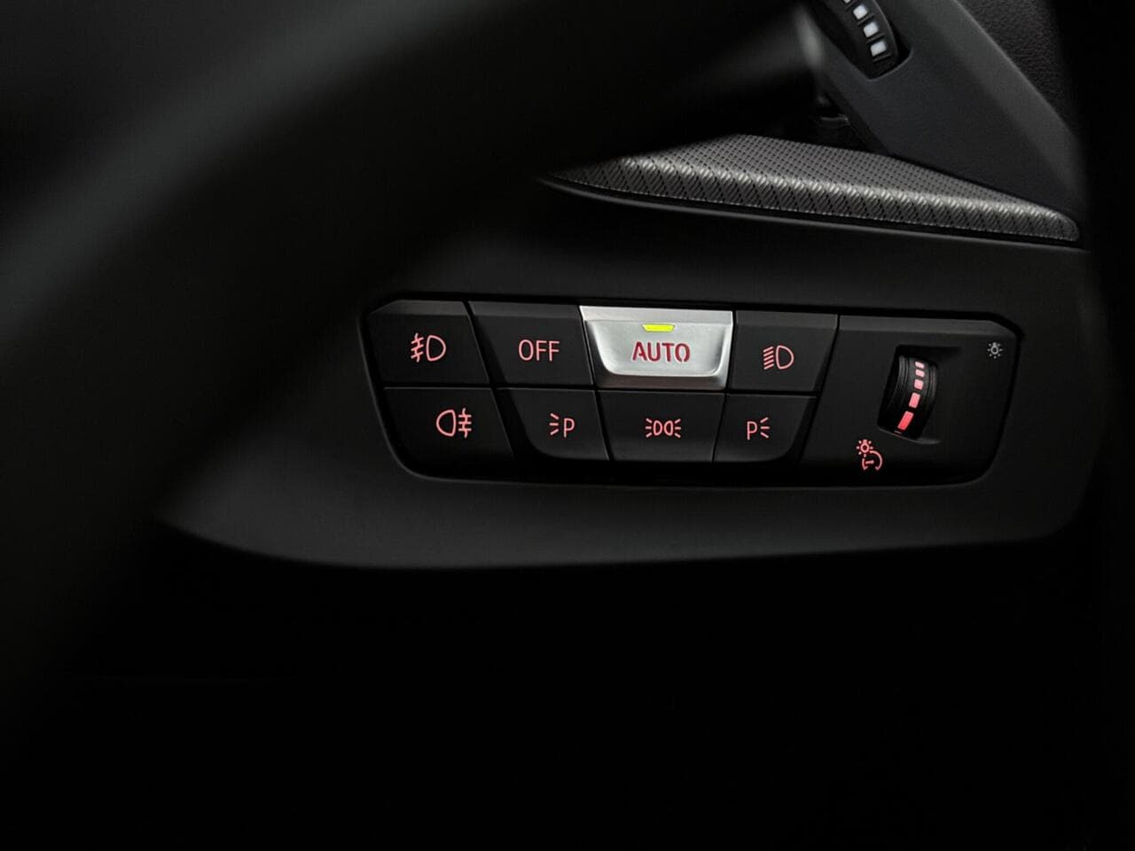 BMW 2 Series Gran Coupe thumbnail Misc Controls