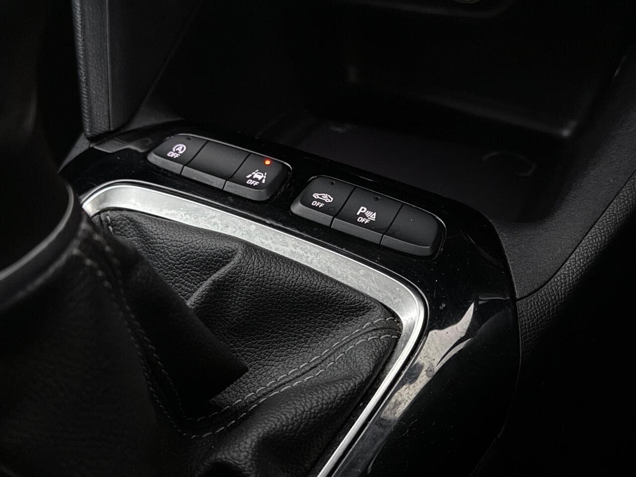 Vauxhall Corsa thumbnail Misc Controls