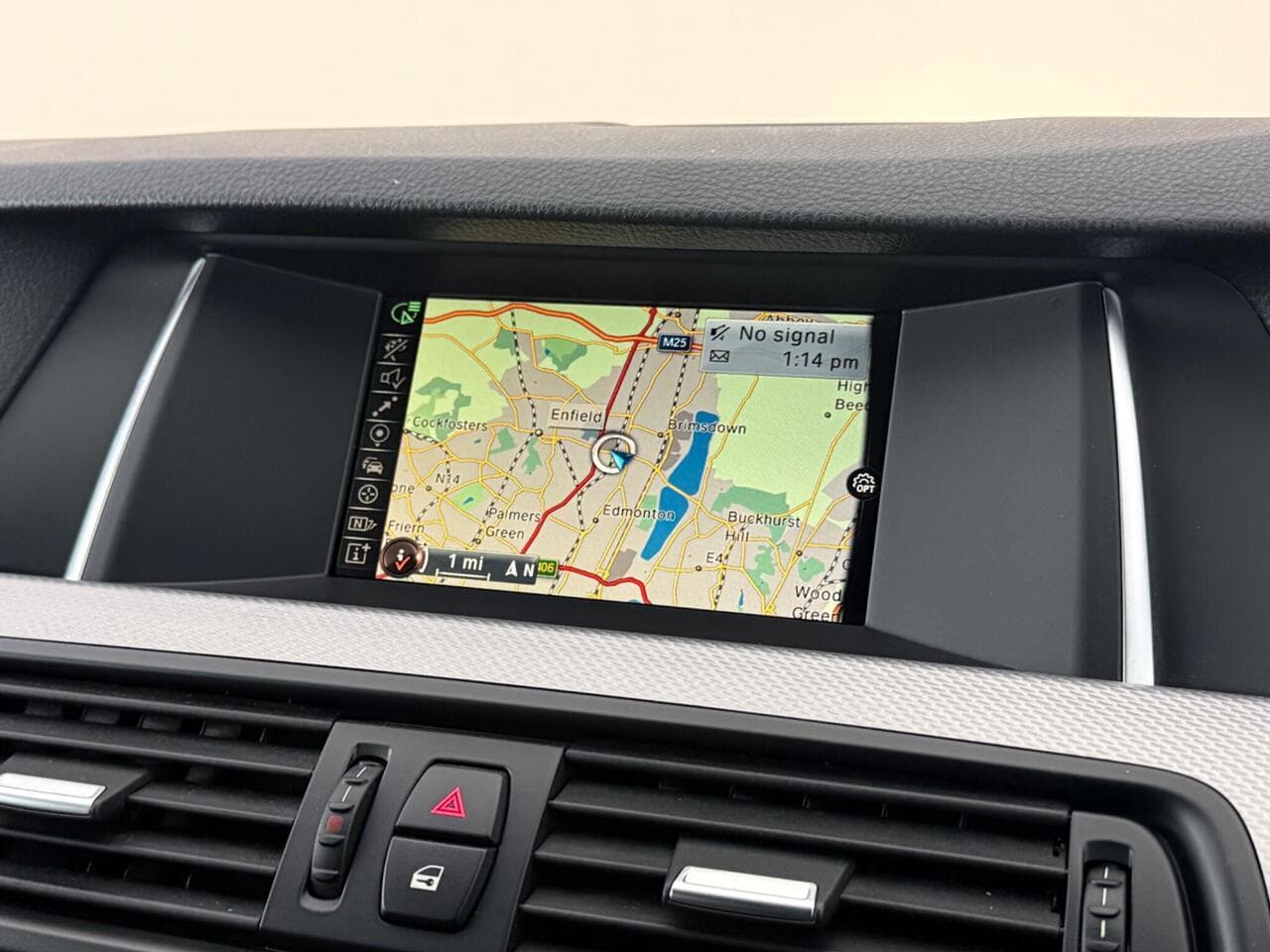 BMW 5 Series thumbnail Infotainment System