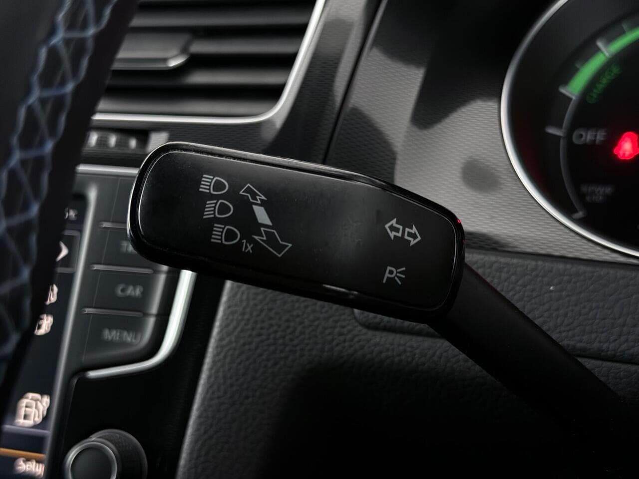 Volkswagen Golf thumbnail Misc Controls