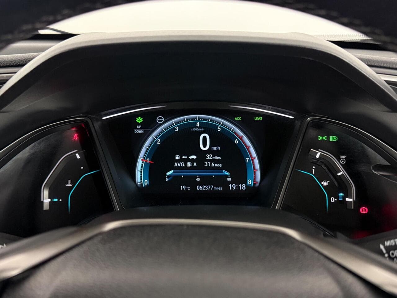 Honda Civic thumbnail Driver Instruments