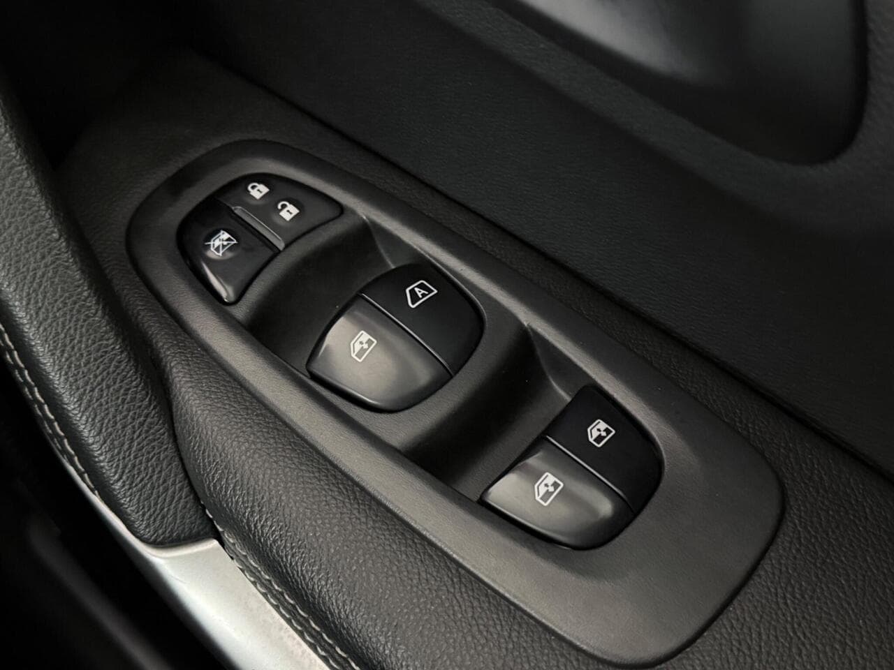 Renault Kadjar thumbnail Misc Controls
