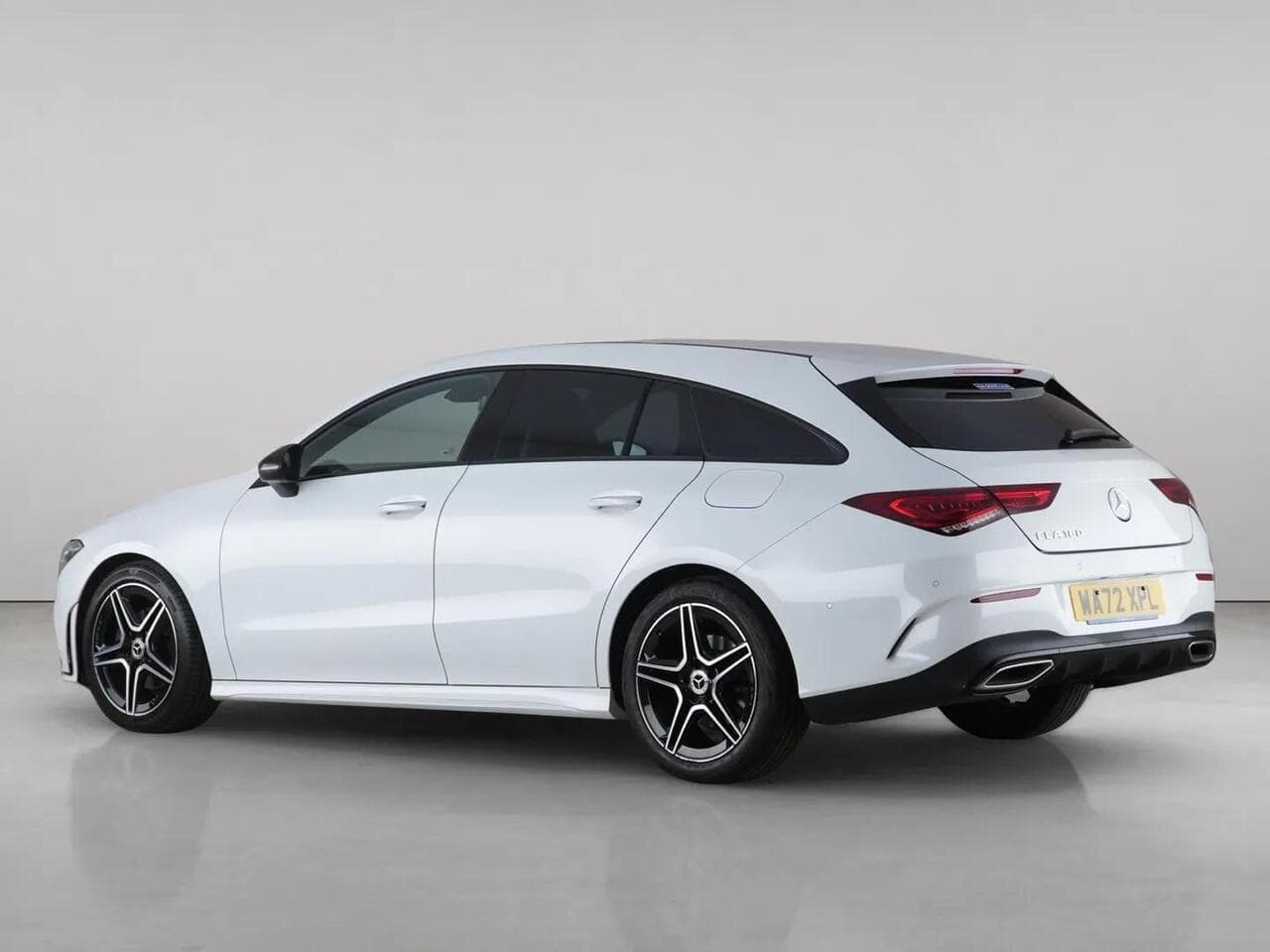 Mercedes-Benz CLA thumbnail Rear Left
