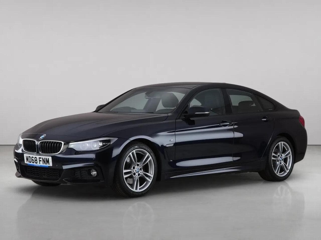 BMW 4 Series Gran Coupe thumbnail Front Left