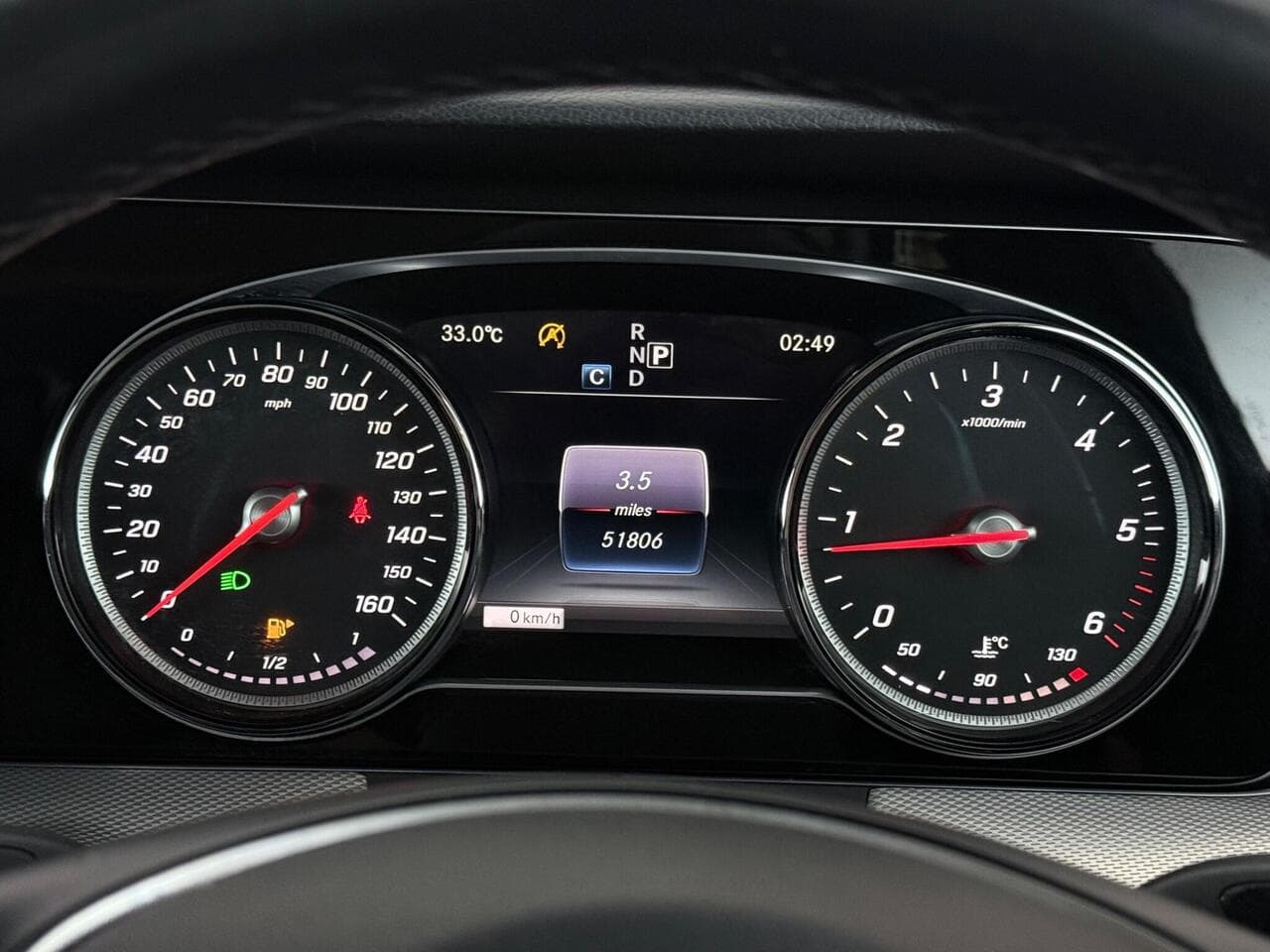 Mercedes-Benz E Class thumbnail Driver Instruments