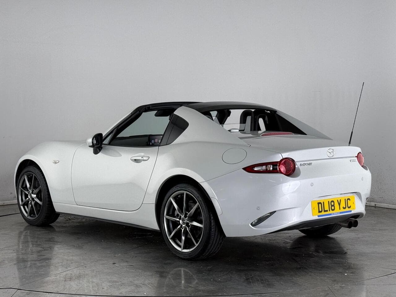 Mazda MX-5 RF thumbnail Rear Left