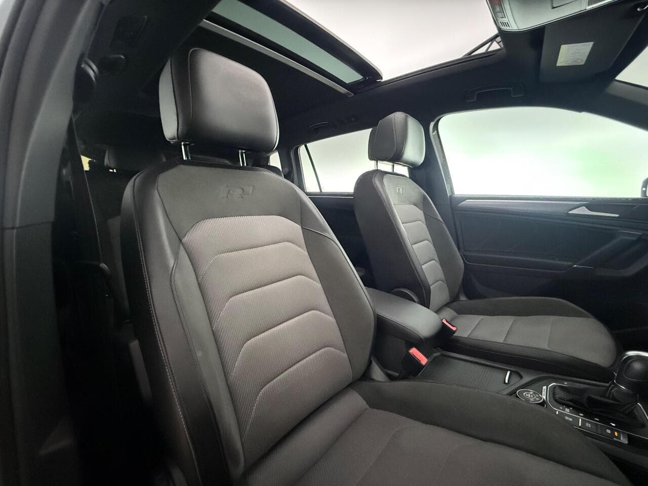 Volkswagen Tiguan Allspace thumbnail Seat Driver