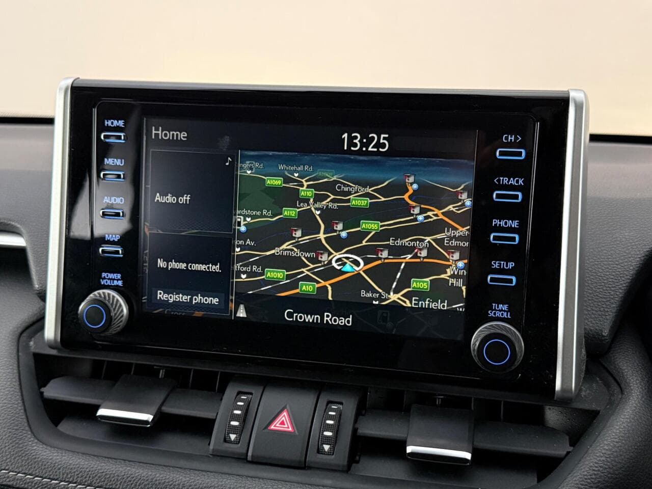 Toyota RAV4 thumbnail Infotainment System