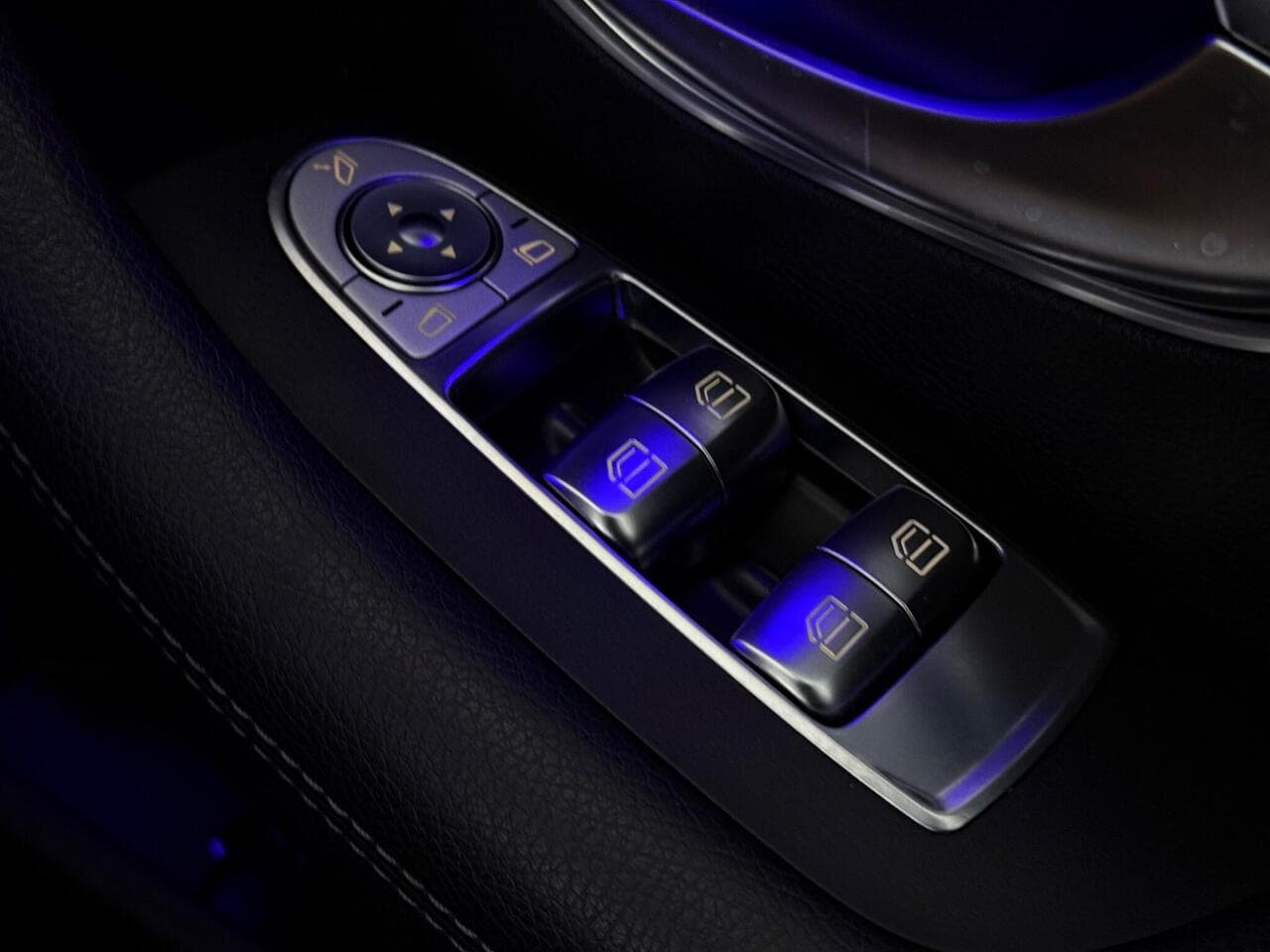 Mercedes-Benz E Class thumbnail Inconclusive