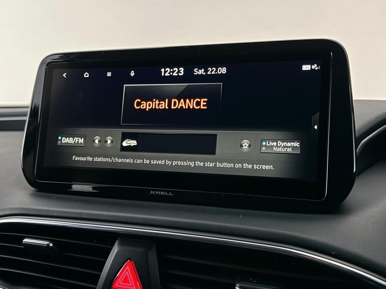 Hyundai Santa Fe thumbnail Infotainment System
