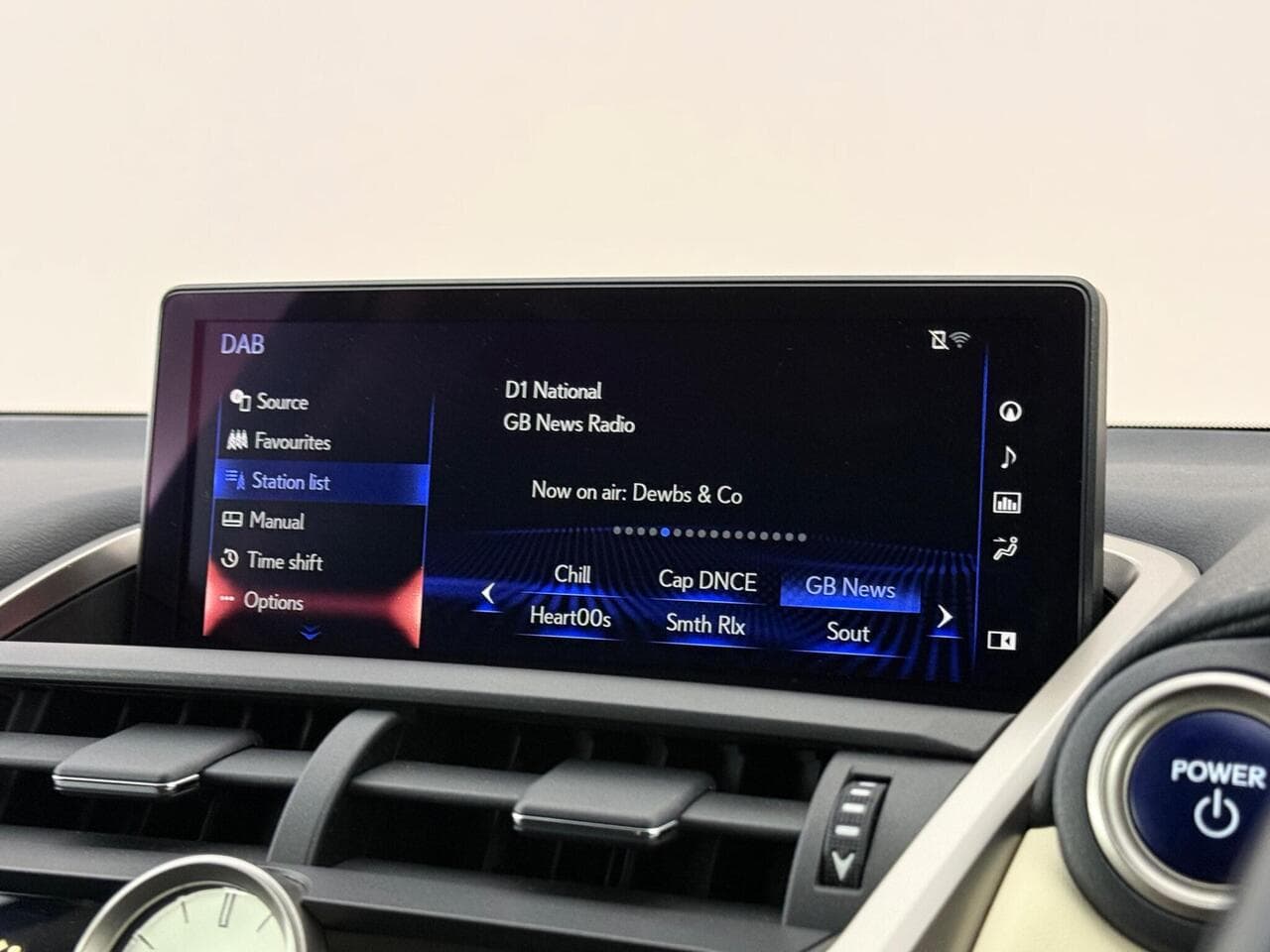 Lexus NX thumbnail Infotainment System