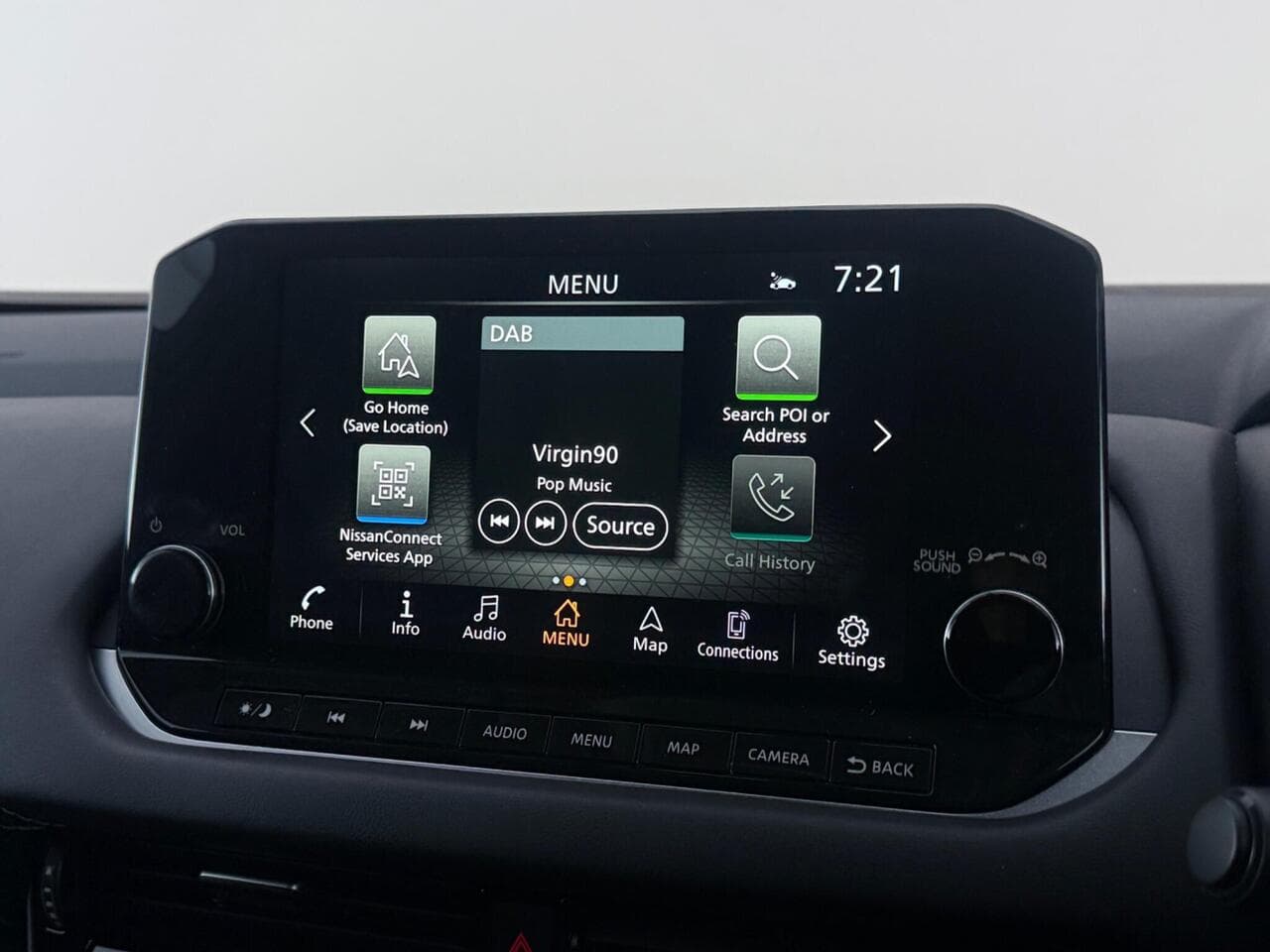 Nissan Qashqai thumbnail Infotainment System