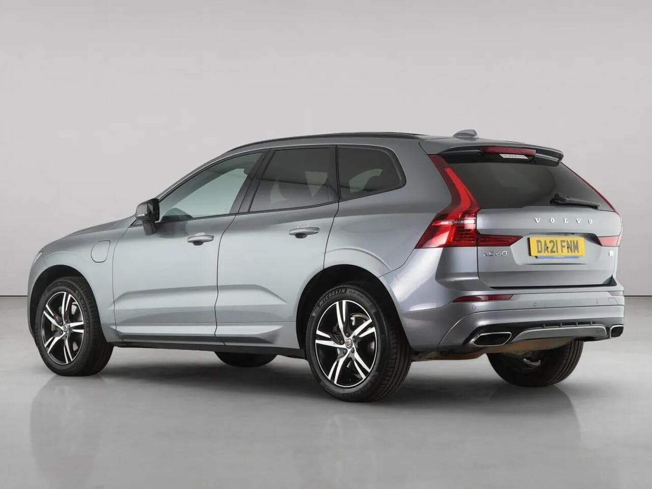 Volvo XC60 thumbnail Rear Left
