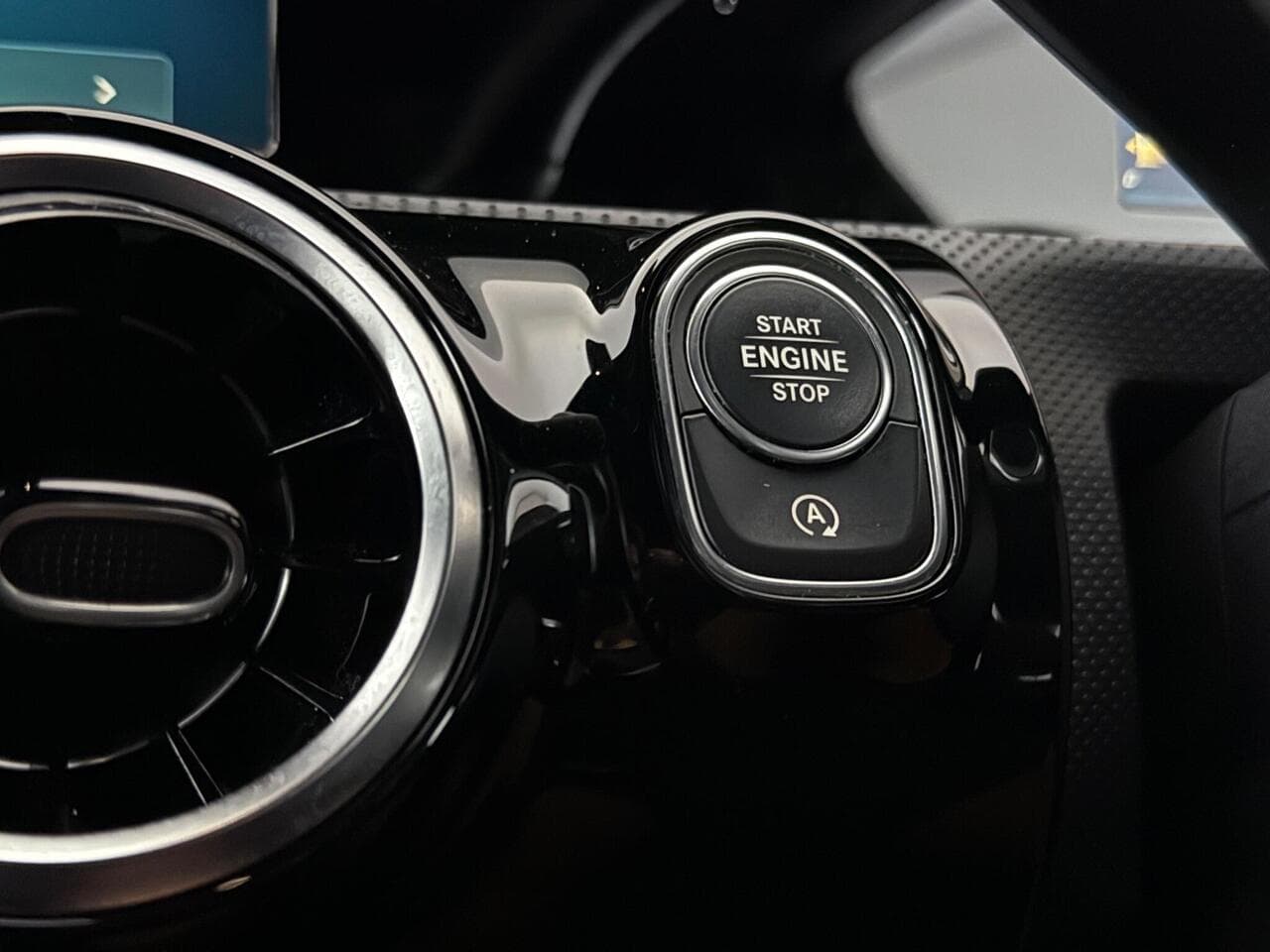 Mercedes-Benz A Class thumbnail Misc Controls
