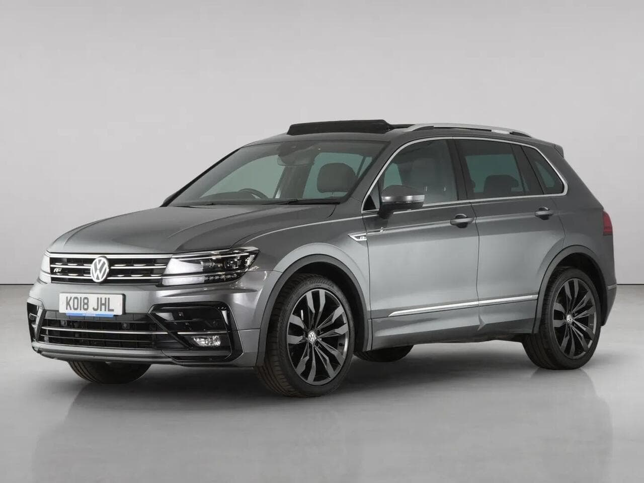 Volkswagen Tiguan thumbnail Front Left