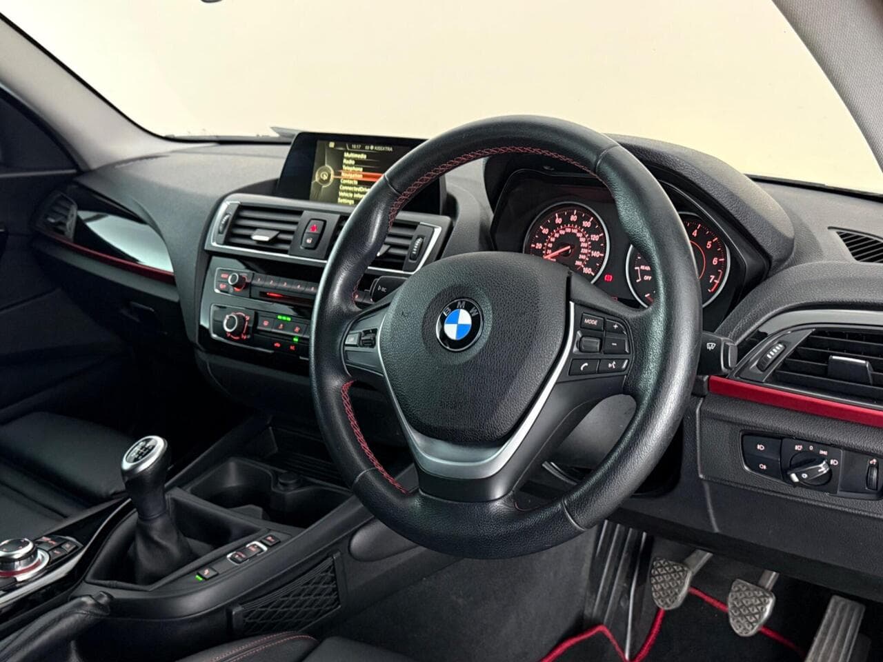 BMW 2 Series thumbnail Steering Wheel