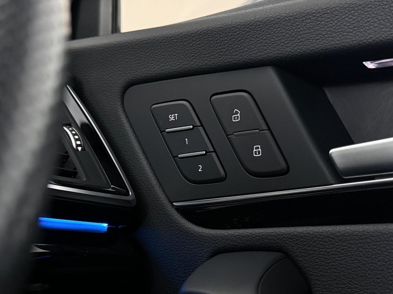 Audi Q5 thumbnail Misc Controls