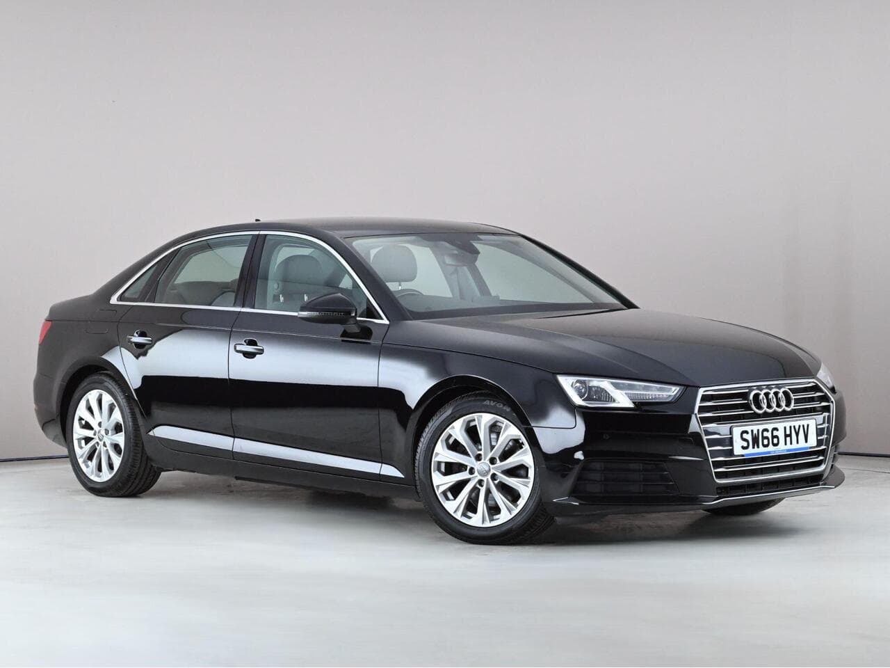 Audi A4 - Audi A4 2.0 TDI S line Euro 6 (s/s) 4dr