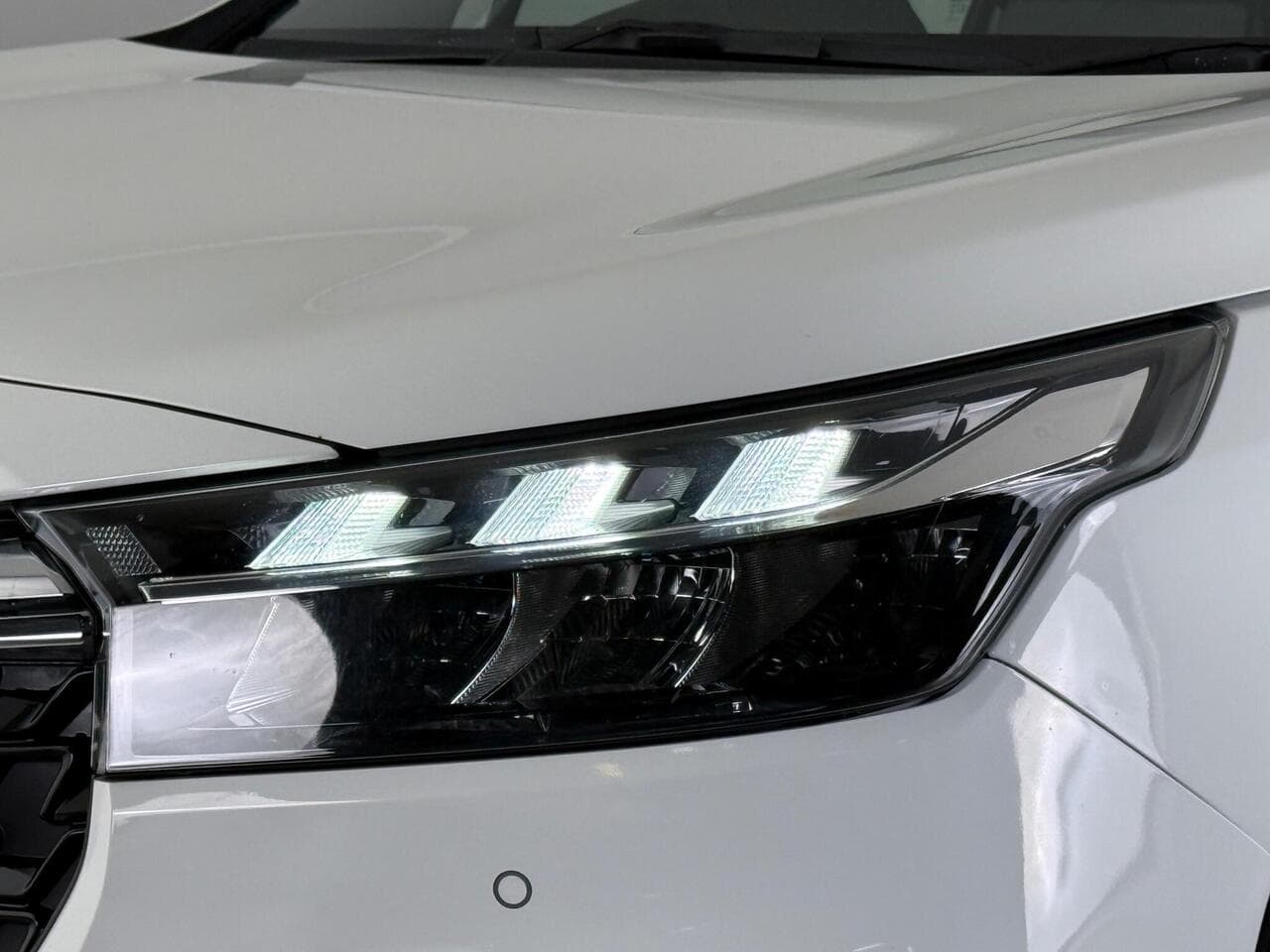 Suzuki S-Cross thumbnail Lights Front
