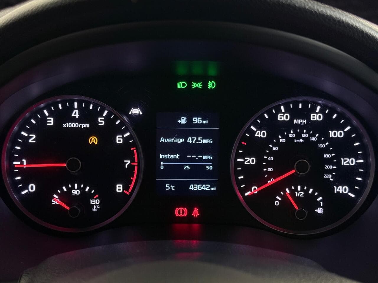 Kia Stonic thumbnail Driver Instruments