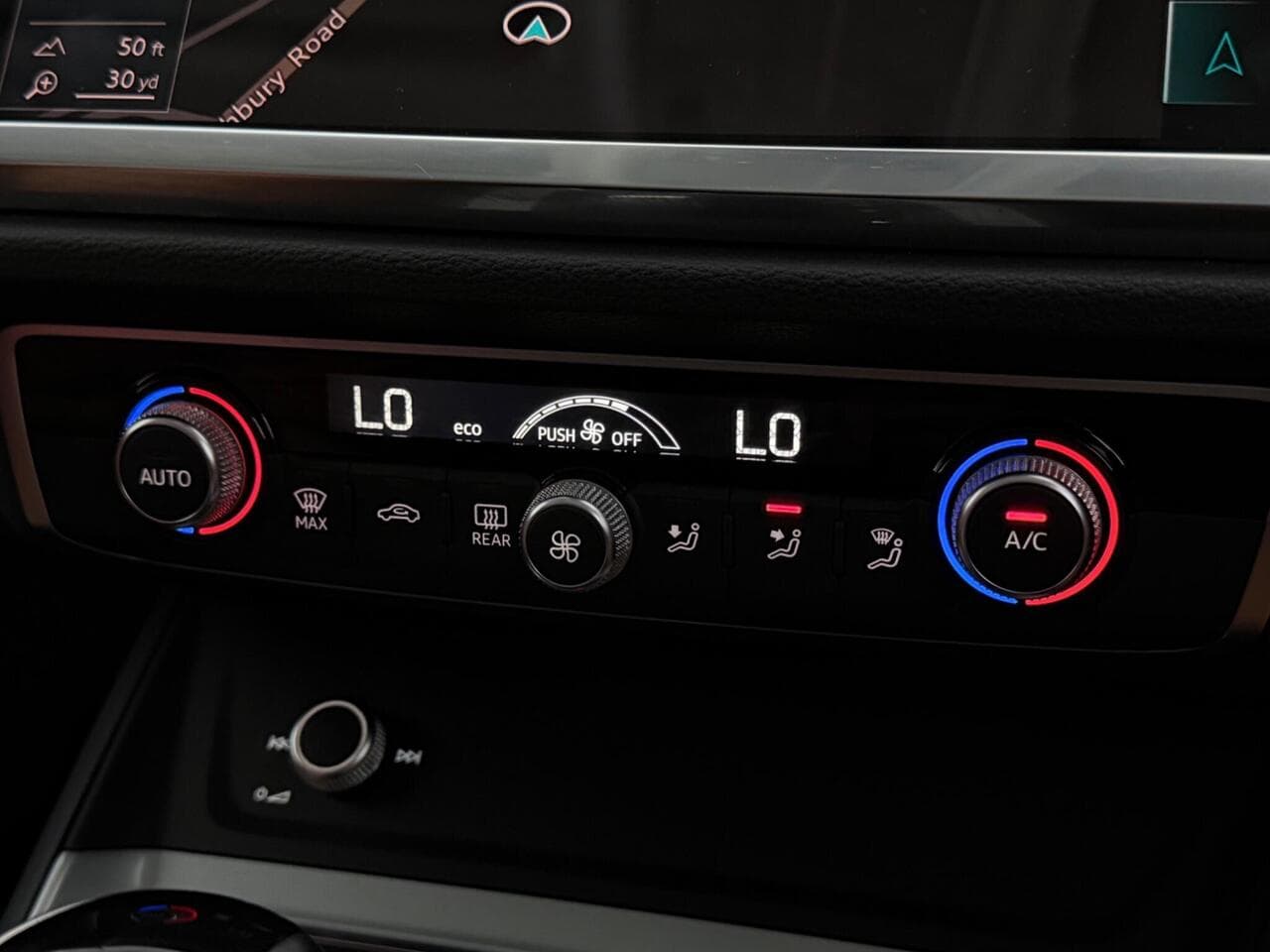 Audi Q3 thumbnail Infotainment System