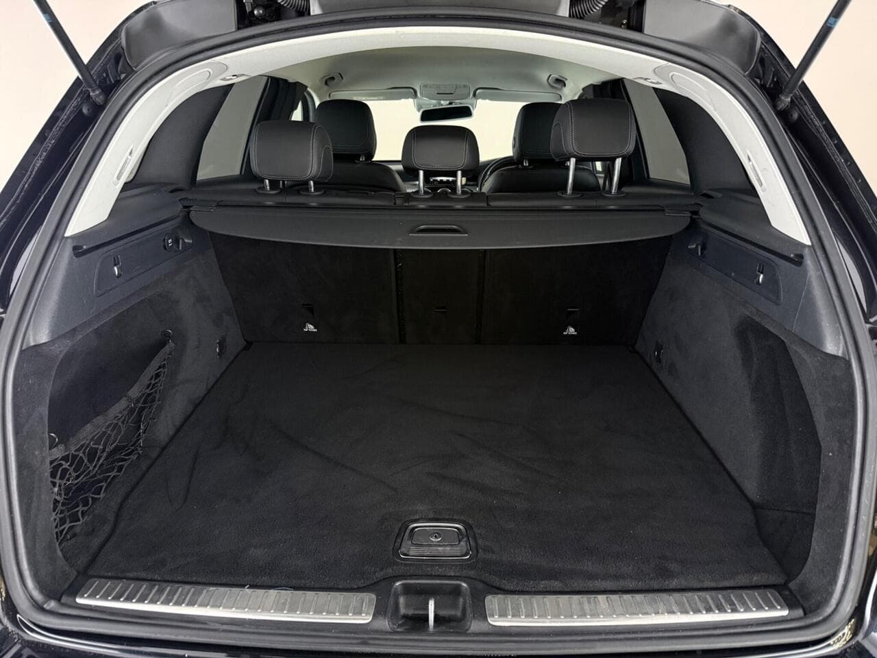 Mercedes-Benz GLC thumbnail Boot