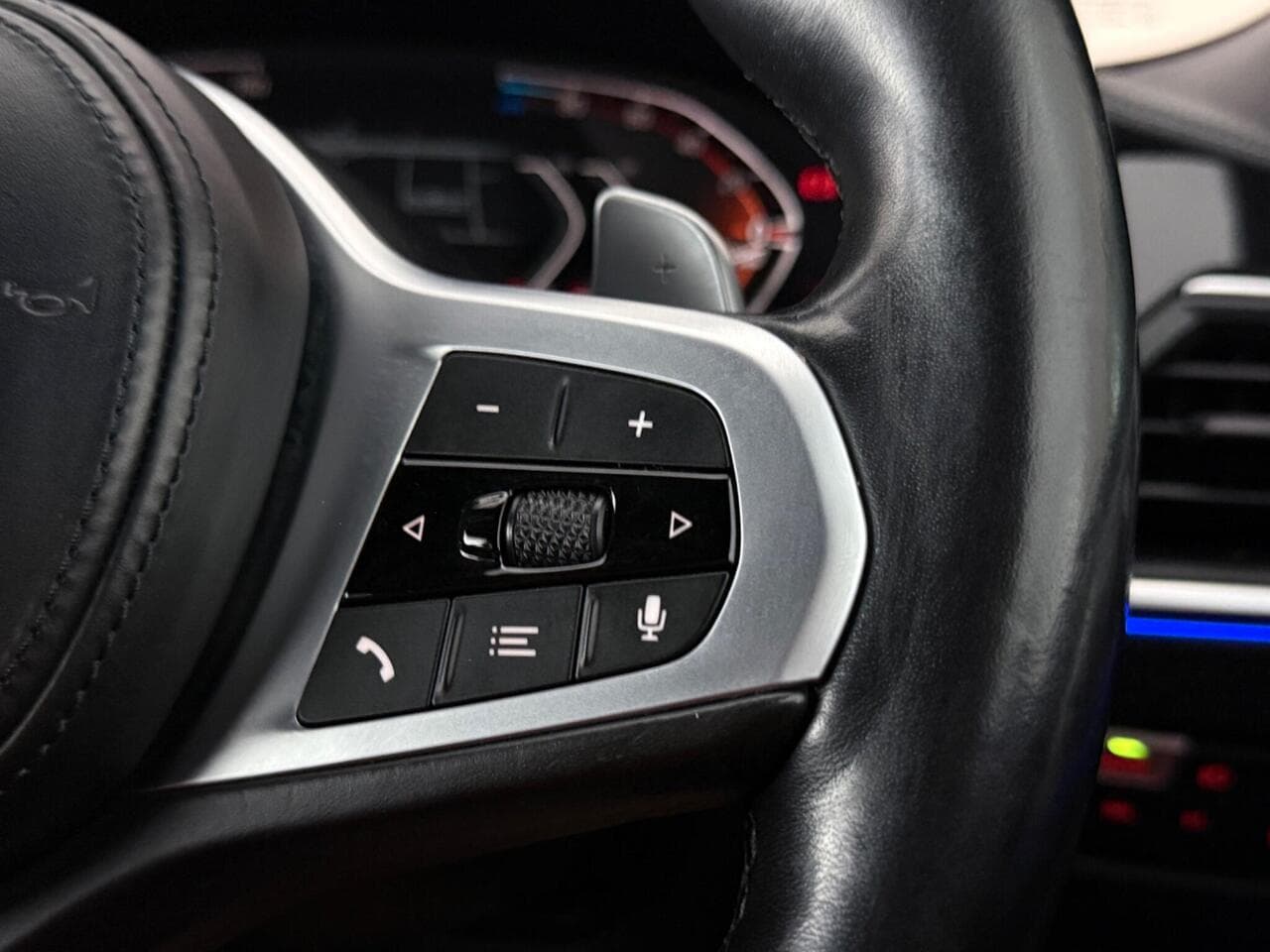 BMW 4 Series thumbnail Misc Controls