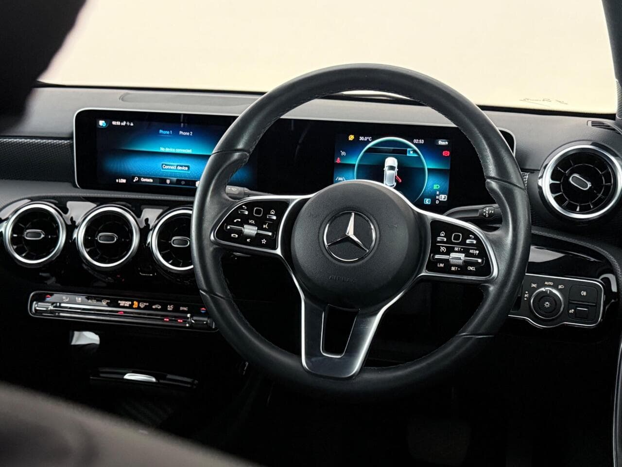 Mercedes-Benz A Class thumbnail Steering Wheel